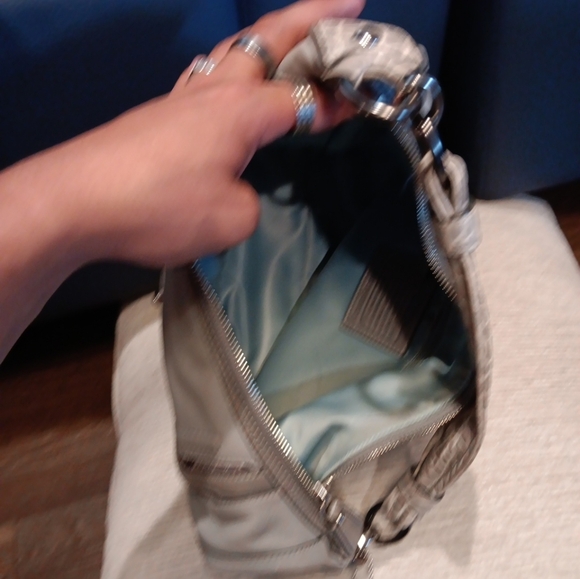 Coach Kristin White Gray Leather Snakeskin Detail Zipper Closure Shoulder Bag - Picture 9 of 9